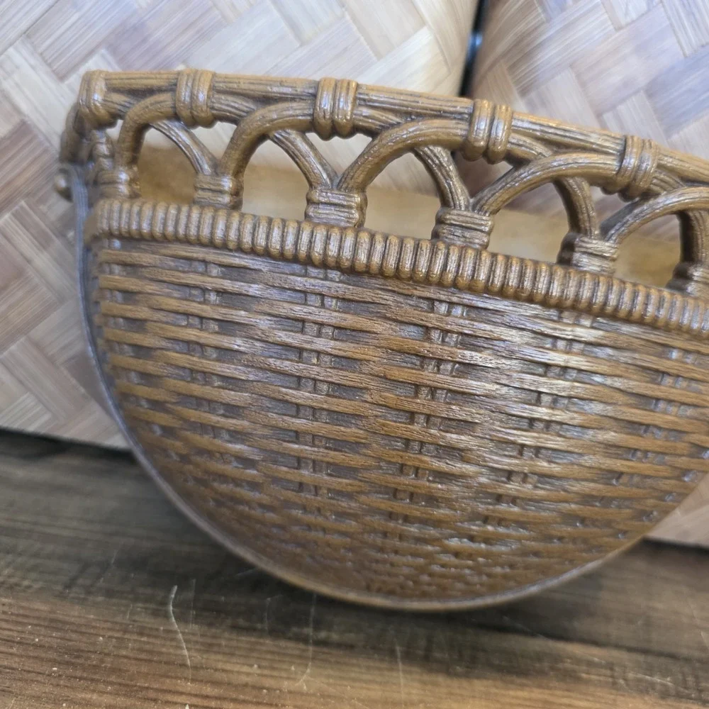 Vintage Homco Syroco Resin Wall Pocket Wicker Woven Basket 10